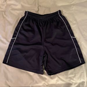 Great basketball shorts, very breathable and easy to workout in.